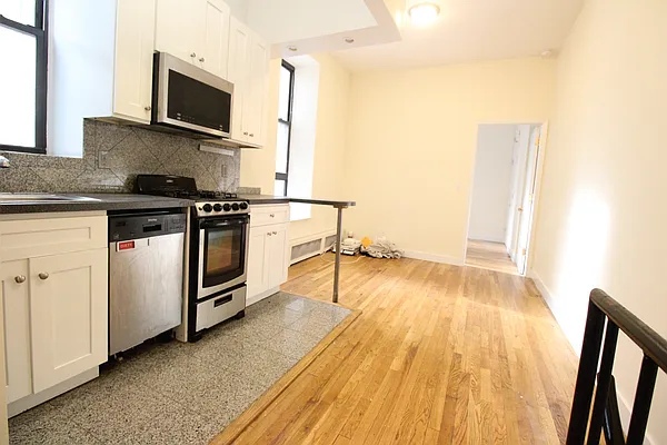 Rented by Luxor Homes & Investment Realty | media 20