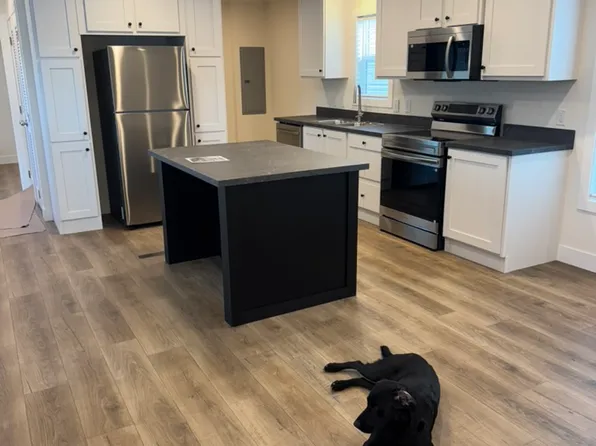 2100 Fisher St #3, Morehead City, NC 28557