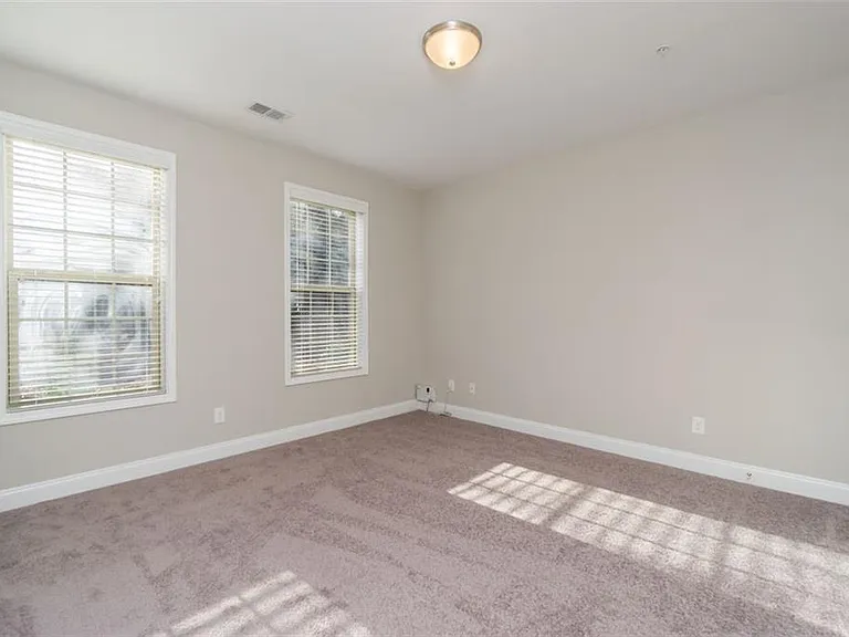 2256 Tenor Ln — Photo 4
