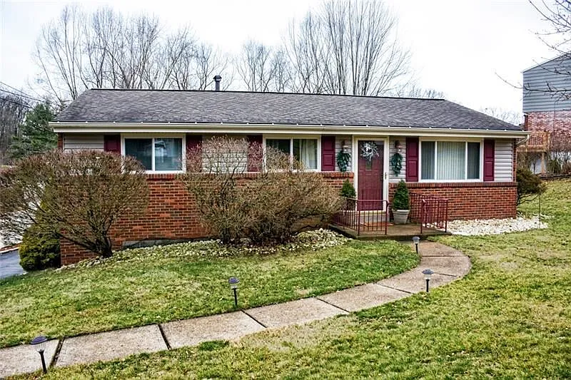 2631 Sapling St photo 1
