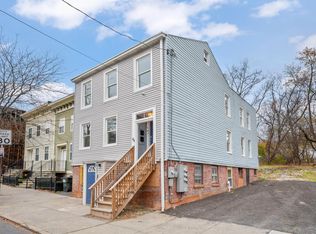 69 2nd St #3, Albany, NY 12210
