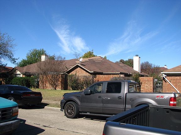 3rd image of 10323 Hillhouse Ln