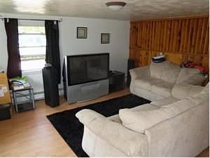2nd image of 6830 Krameria St