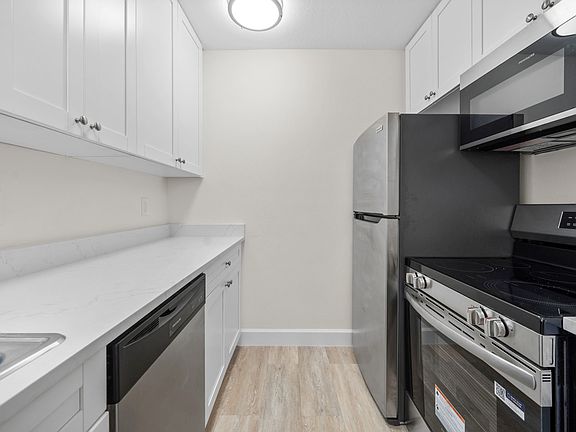 4th image of 4715 W Bay Vista Ave