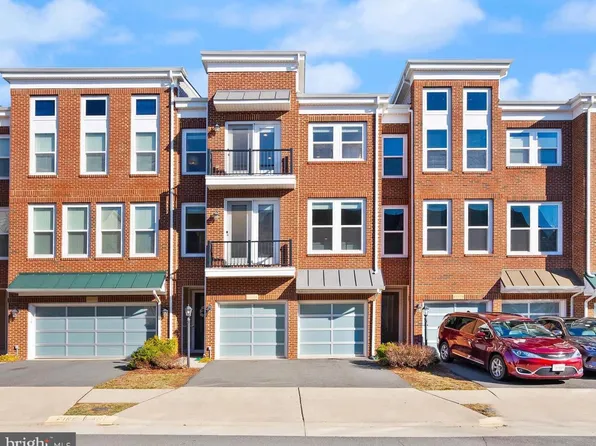 42274 Riggins Ridge Ter, Ashburn, VA 20148