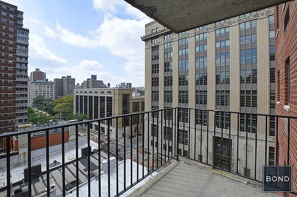 Rented by Bond New York | media 17