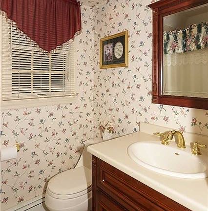 5th image of 16 Cresthill Pl