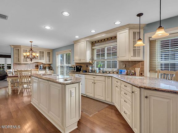 5th image of 19 Weybridge Place