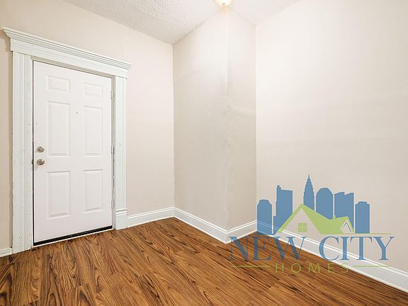 5th image of 132 Dakota Ave #A