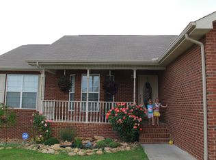 247 Merganser Ln, Maryville, TN 37801