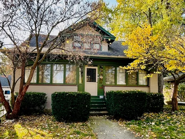 615 Franklin Blvd, Elgin, IL 60120