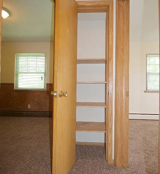Lexlawn Apartments — Photo 6