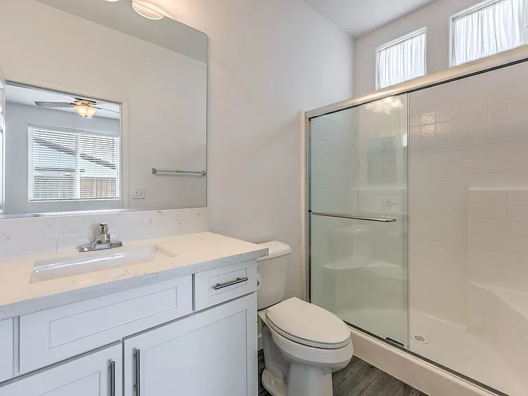 1535 Franklin Ln — Photo 16