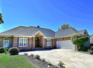 15609 Eagleview Dr, Charlotte, NC 28278