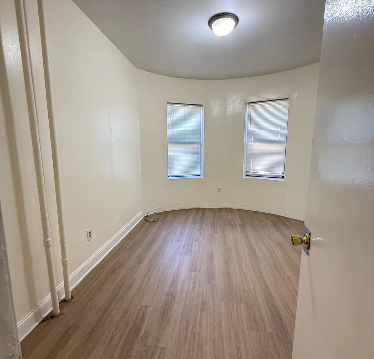 2 bed, $2,300 — Photo 4