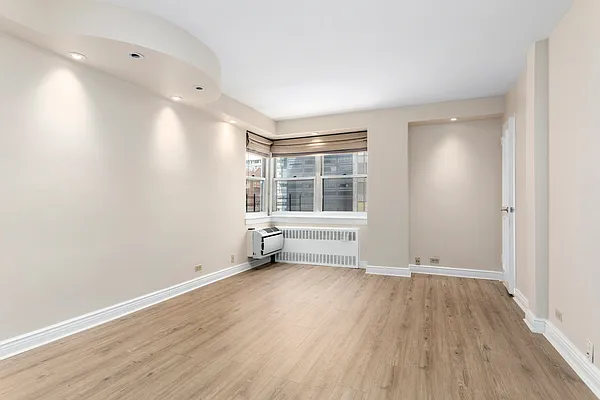 Rented by Douglas Elliman | media 15