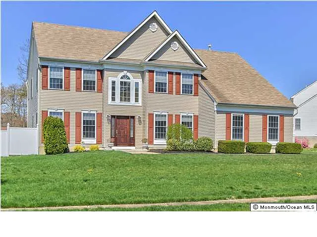 42 Brittany Dr photo 1