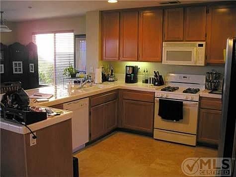 2nd image of 1749 Cottonwood Dr