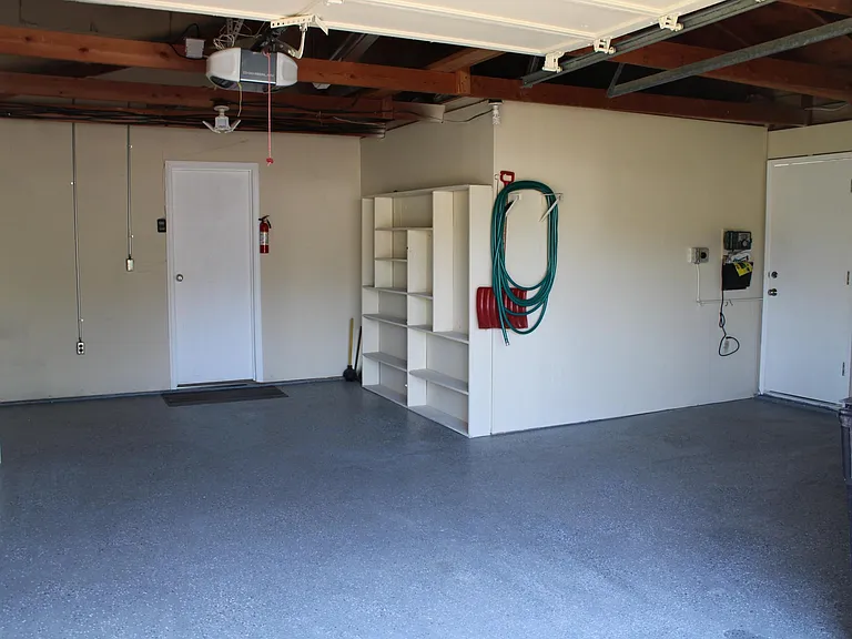 5702 Bitterroot Ln — Photo 14