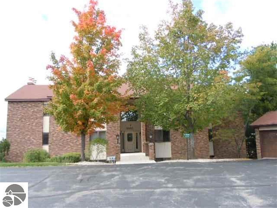 1st image of 5883 Andorra Dr