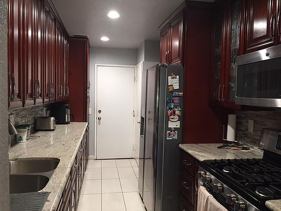 Remolded kitchen with Cherry Oak Cabinets