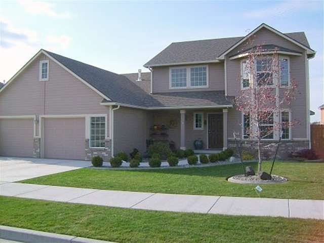 1st image of 80 Chapelwood Ave