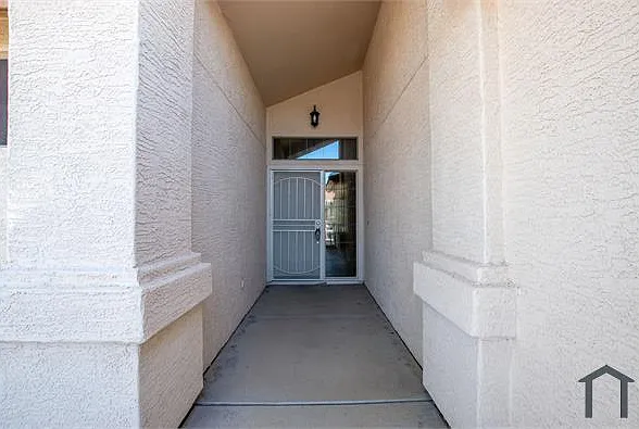 2 bed, 1500 sqft, $1,999 — Photo 2