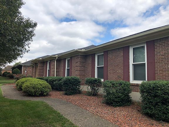 2nd image of 4803 Sussex Dr