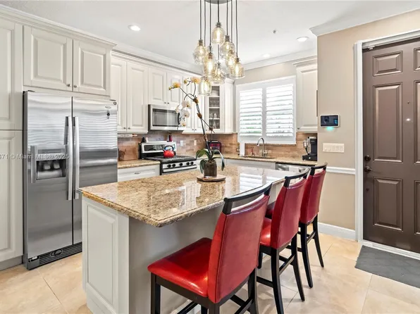 3063 NW 126th Ave, Sunrise, FL 33323