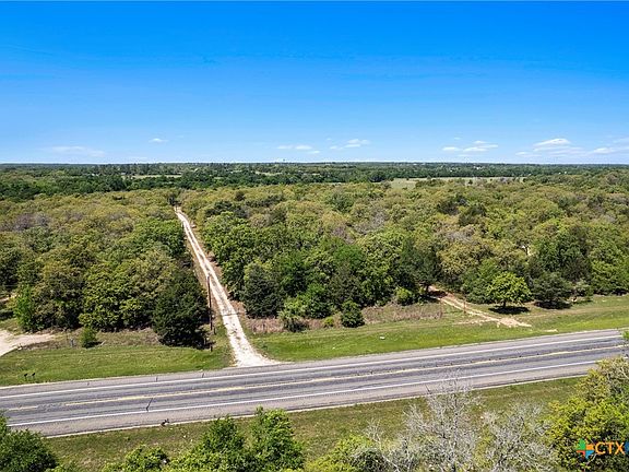 2nd image of 2810 S Us Highway 77