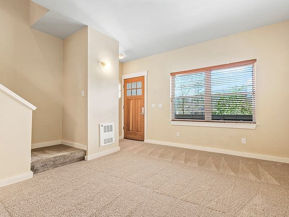 4th image of 4109 Ml King Jr Way S