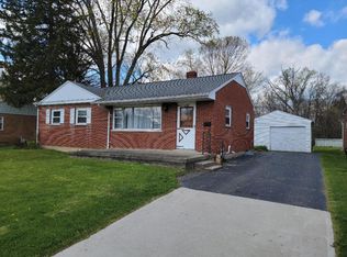 240 Parkside Ave, Greendale, IN