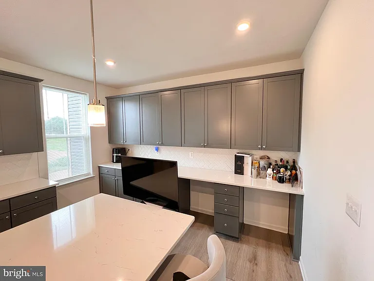 357 Andrew Ct — Photo 15