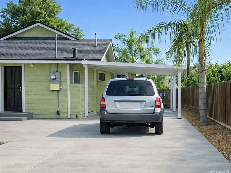 835 E Nocta St — Photo 2