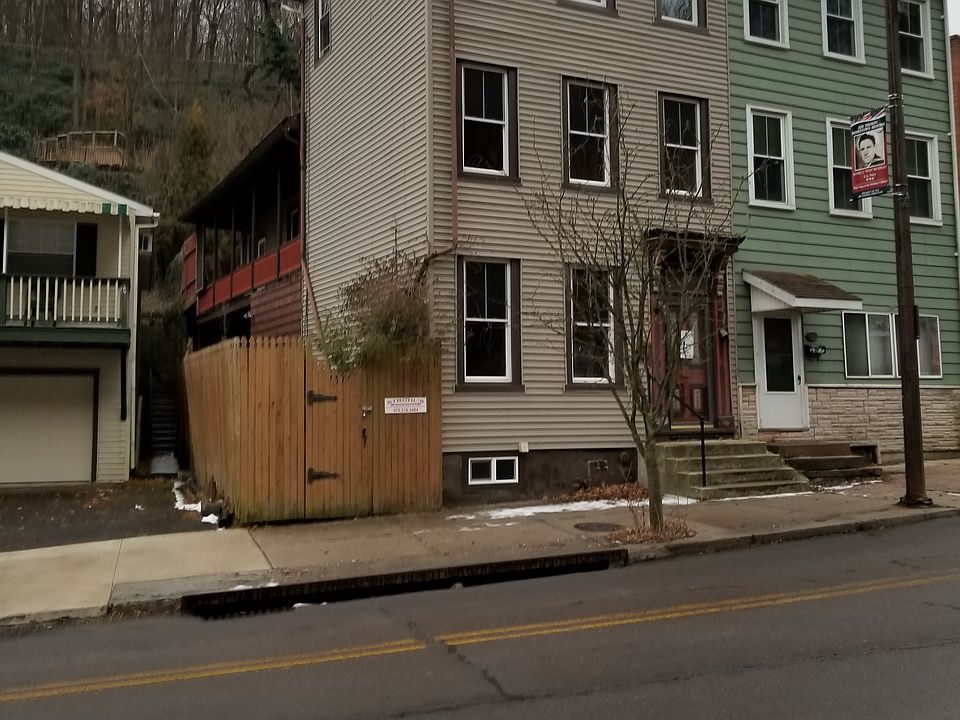 2nd image of 91 West Broadway