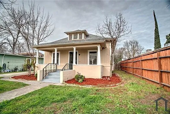 335 W 20th St — Photo 14