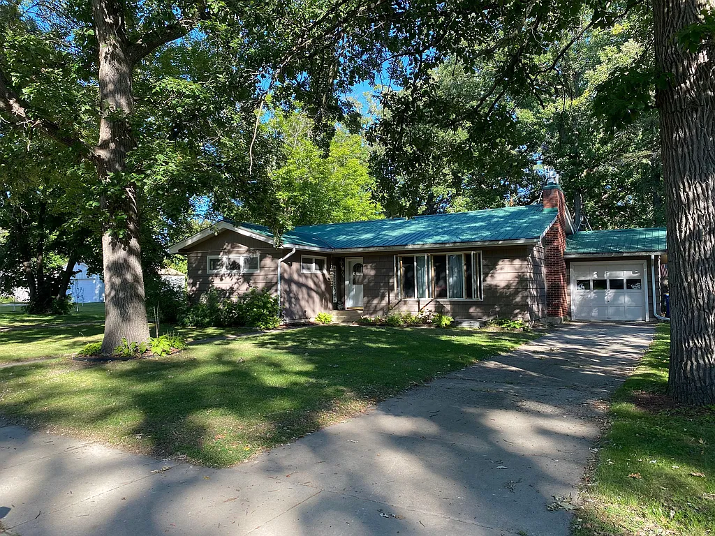 Property main image