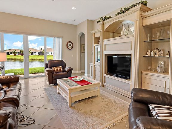 5th image of 5859 Segovia Pl