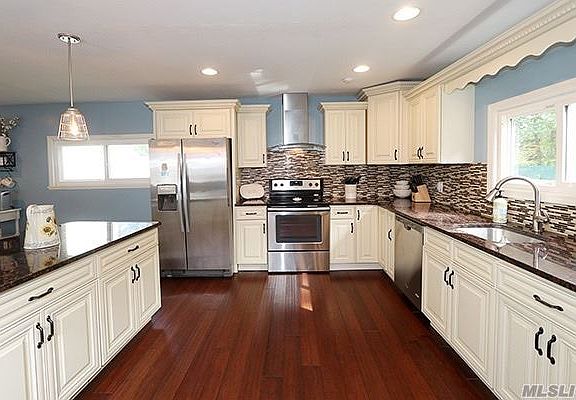 4th image of 3700 Hilaire Way