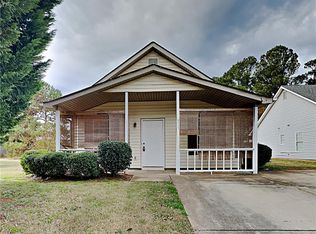 1311 N Hampton Dr, Hampton, GA 30228