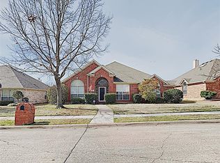 2724 Club Ridge Dr, Lewisville, TX 75067