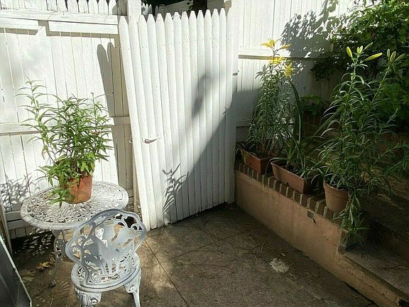 4th image of 534 E 85th St APT 1A