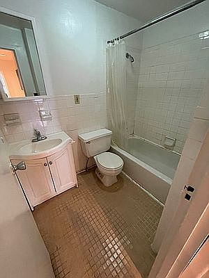4th image of 725 9th Ave #4D
