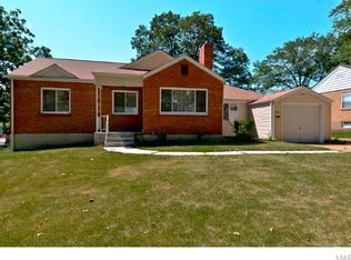 526 Ambergate Dr, Saint Louis, MO 63119