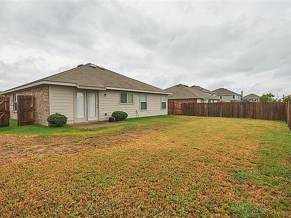 5th image of 209 Cheyenne Dr
