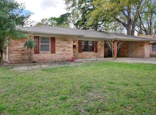 1906 Fairfax Dr, Corsicana, TX 75110
