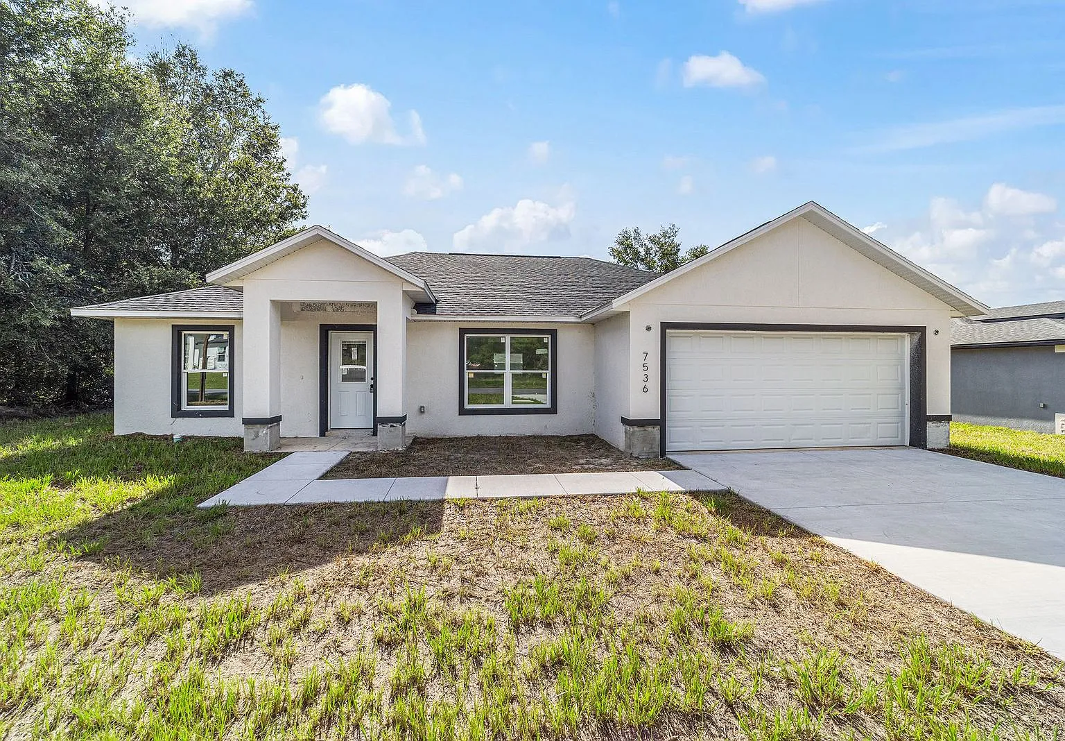 3 bed, 1961 sqft, $2,100 — Photo 1