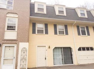 8 Cannongate Rd, Nashua, NH 03063