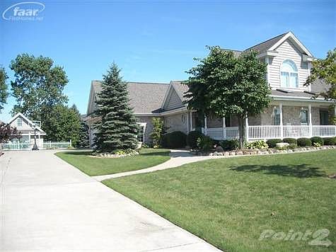 3rd image of 3390 Woodridge Dr