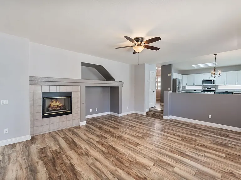 8701 Butterchurn Ave — Photo 16
